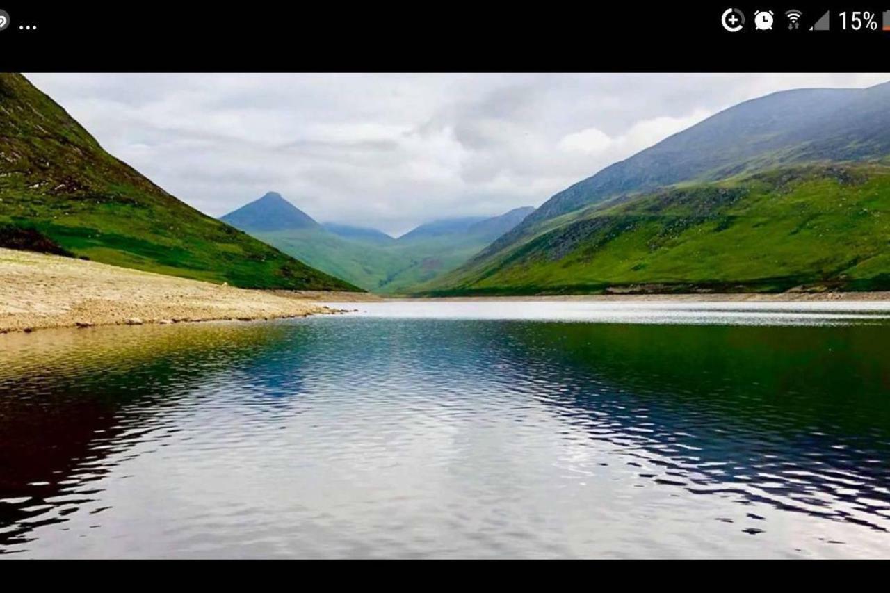 Moneydarragh Cottage With Uninterrupted Mountain And Sea Views- Hot Tub Available For Hire أنالونغ المظهر الخارجي الصورة